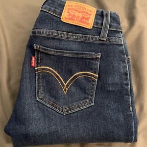 Levi’s 535 Super Skinny Jeans